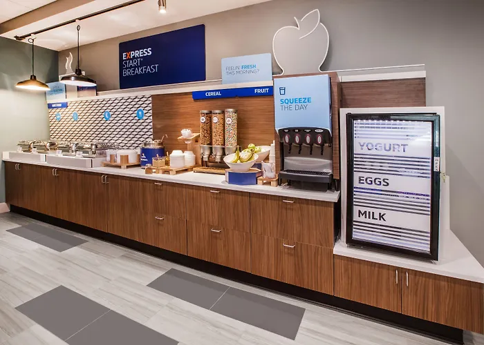 Holiday Inn Express & Suites Eagan - Minneapolis Area By Ihg